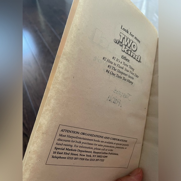 3 Used Paperback Two Of a Kind Book Starring Mary-Kate & Ashley Olsen - Picture 11 of 16